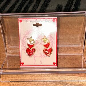 New 💎 Gold Tone and Red Heart Earrings